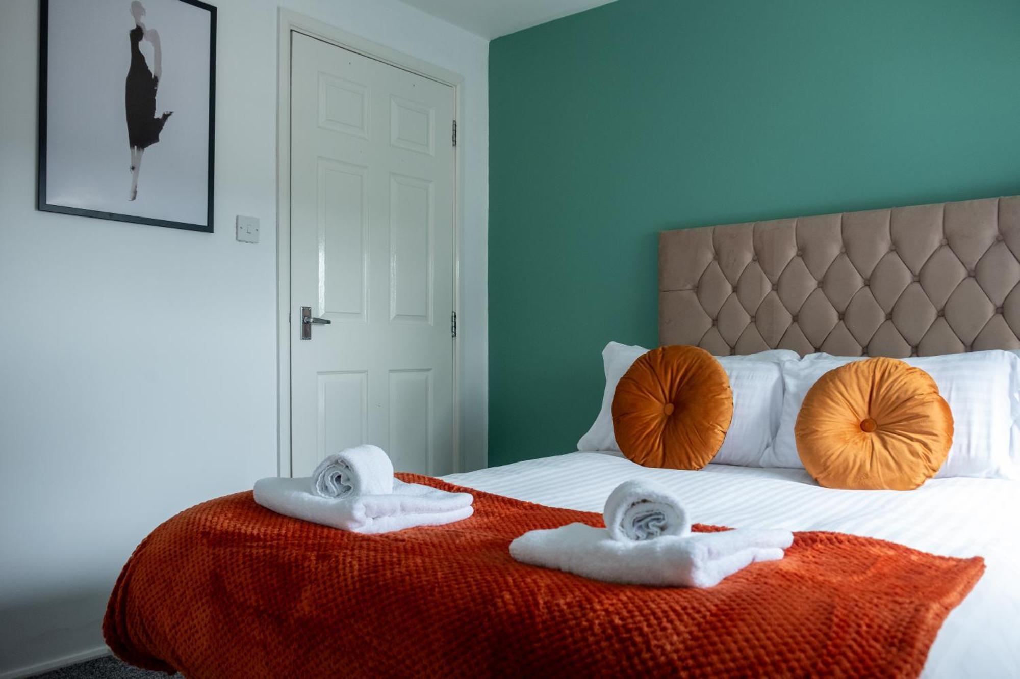 2 Bedroom Beautiful Apartment In Motherwell Mossend エクステリア 写真